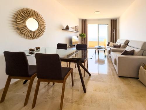 Puerto de Santiago Apartamento | LUNA - AC, 2 pools, panoramic ocean, private garage, fibre net