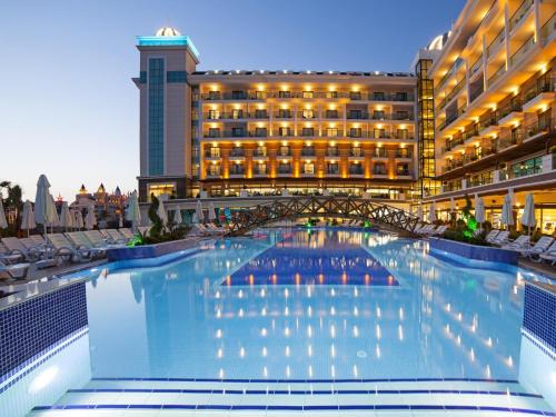 Side Hotel | Luna Blanca Resort & Spa