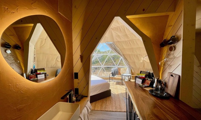 Oatmeal Casa | Luna Glamping Dome+Hot Tub @ Missing Hotel