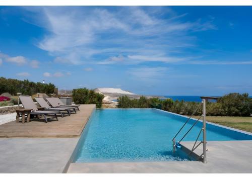 Milos Casa | Luna Rossa Milos - Olive Home