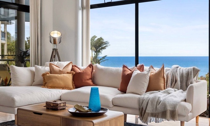 Korora Casa | Amazing Views, Walk to Beach, 5 Bedrooms, Workcation