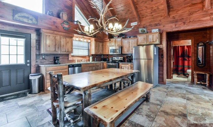 Branson Cedars Cabina | Lunker Logia espera su familia