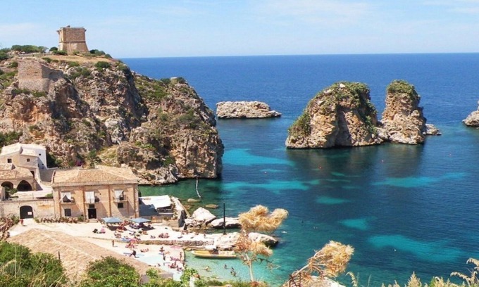 Capaci Otro | Tenuta Luogogrande: campo, mar, relax