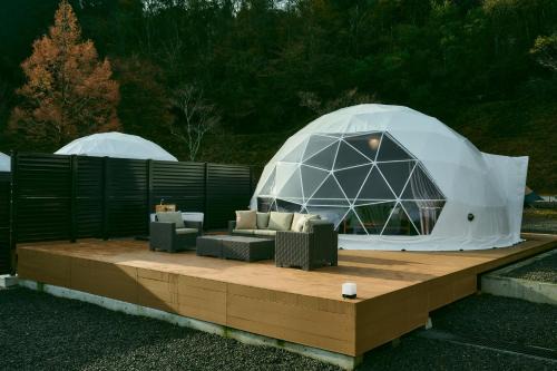 Shikokuchuo Otro | LUONTE 霧の高原 Glamping