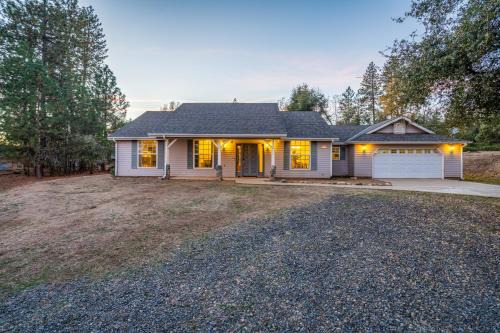 Mariposa Casa | Lupine Landing