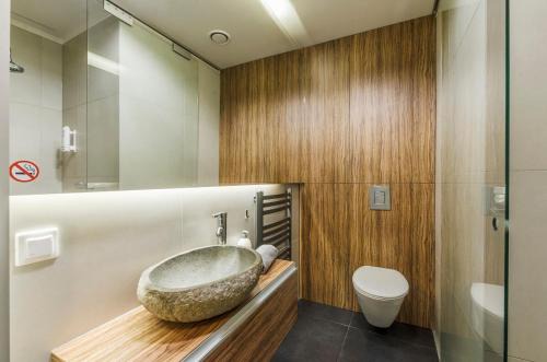 Lodz Apartamento | LupoApartments Kosynierów Klimatyzacja Dostęp na Kod