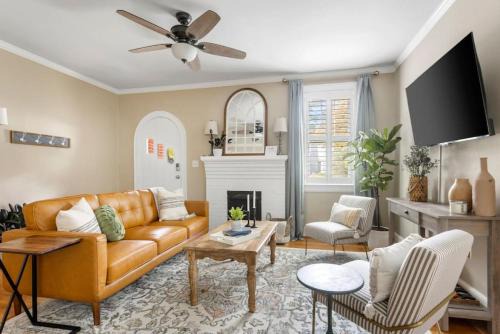 Earlewood Casa | Lush 4BR on Lincoln