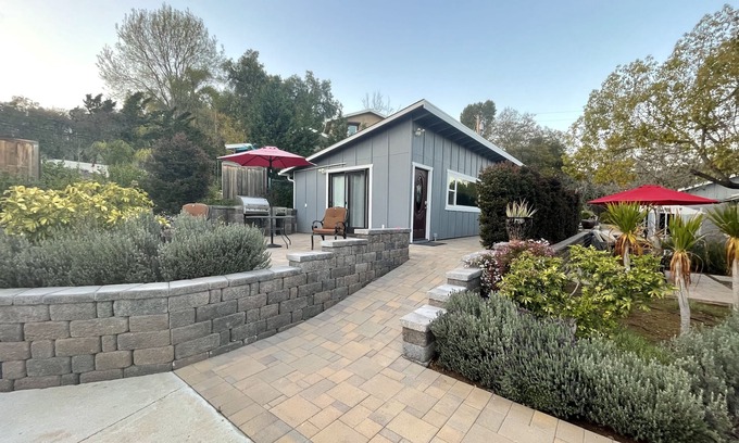 Mount Helix Casa | Lush GuestHouse in Serene Mount Helix
