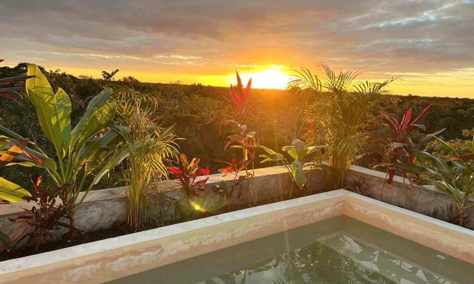Chemuyil Apartamento | Lush Tulum Rooftop Condo with Ensuite Pool & Wifi