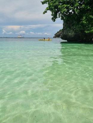 Yapak Apartamento | Lushfield Boracay Guest House