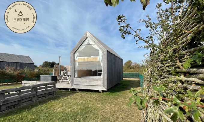 Brightlingsea Cabaña | Lushna Petite 4 at Lee Wick Farm Glamping