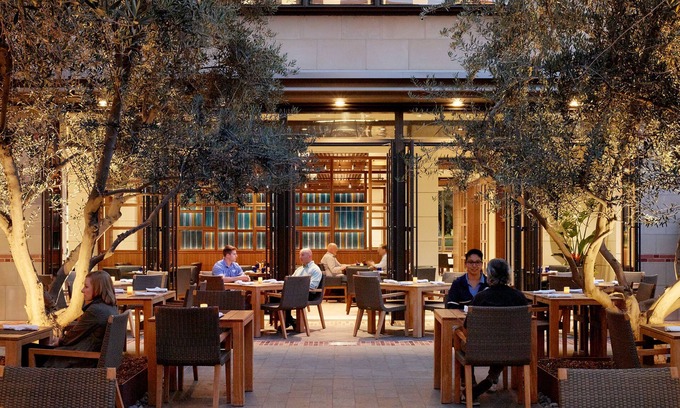 Westwood Hotel | Luskin Hotel
