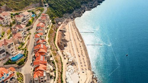 Radovici Apartamento | Lustica Bay Centrale 7A403