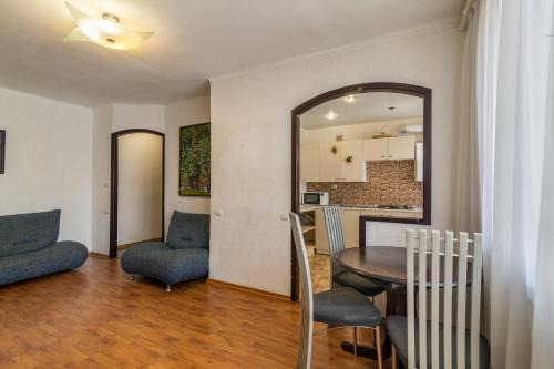 Dnipro Apartamento | Lux 3-bedroom Most City area