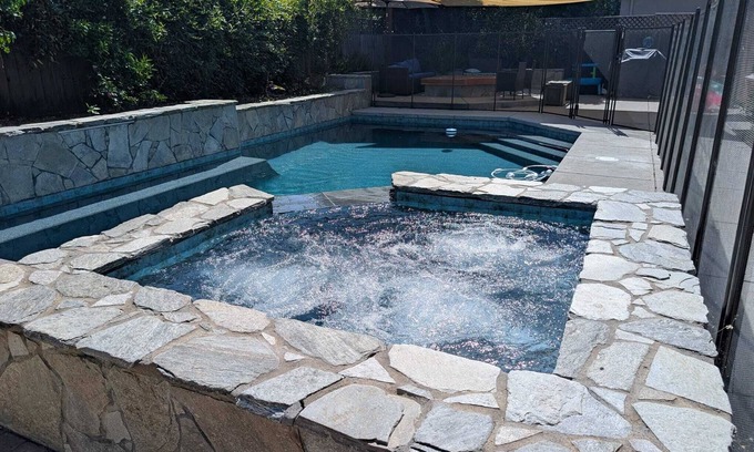 Davis Casa | Lux 4BR Retreat Pool Hot Tub 2 Kings 2 queens Davis Sacramento NorCal