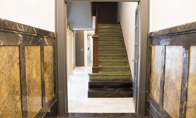 El Ensanche Zona Nuova Hotel | LUX Apartamentos Rosalia
