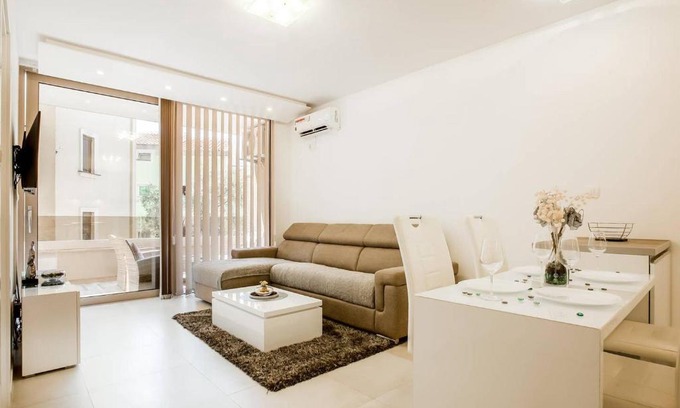 Rafajlovici Apartamento | Lux Apartment Teodora Rafailovici