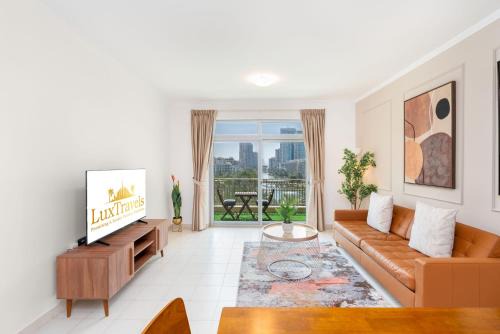 The Greens Apartamento | Lux BnB I Una Tower I Lakes View