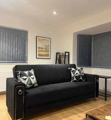 Nuneaton Apartamento | Lux & Cosy Private Apartment in Nuneaton
