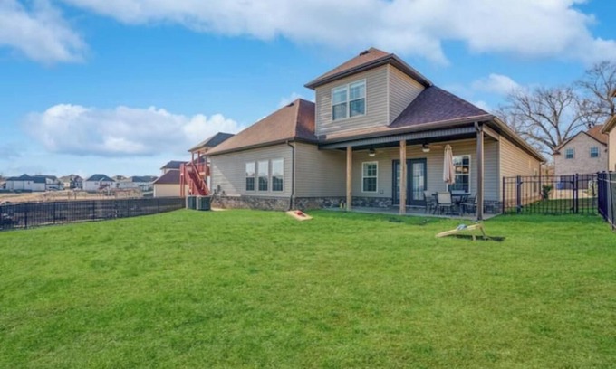 Clarksville Casa | Lux Entertainment Home-The ΩMEGA