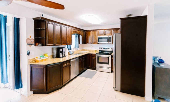 Holly Hill Casa | Lux Experience