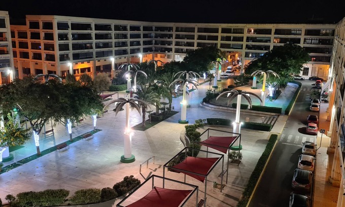 El Moncayo Apartamento | LUX. APARTAMENTO CENTRO COMPLETO,reg. Alicante, 3 CH,2 baños,parking,200 m PLAYA