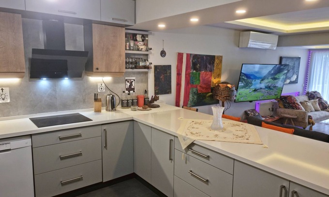 Konak Apartamento | Lux&smart cozy house at the City Center and seaside also nearby to the tram stop