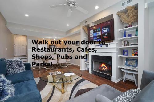 Highlands Apartamento | Lux Townhouse, Walk to All, Sleeps 6 Adults