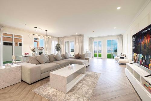 Dubai Villa | LUX Villa with Burj Khalifa View