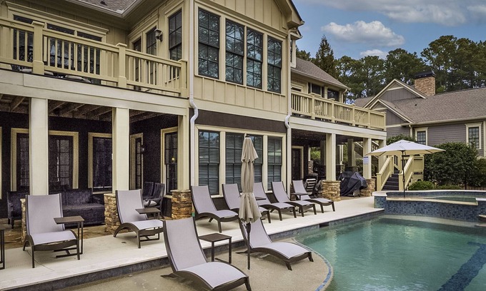 Lake Oconee Casa | Lux on Ritz Carlton Golf, mesas de pool, póquer y fooze, 3 patios, WiFi y Biz Ready