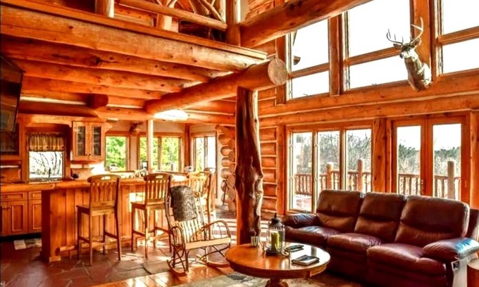 Dalton Cabina | Luxary Log Cabin, Amish Country OH