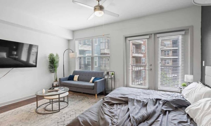 Cherry Apartamento | Luxe 1 King Bed Suite In Uptown Charlotte!