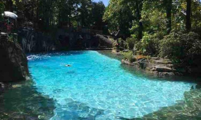 Vernon Cabaña | Luxe 10 guest Cottage Ski/Golf/Fire pit/Lakes/Hike