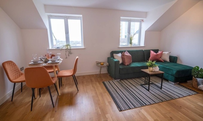 Abbey Wood Apartamento | Luxe 2 BDR Apartment in Greenwich Borough