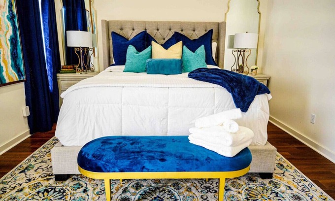 Central City Cabaña | Luxe 3BR w/ fenced parking 2 miles to French Qtr