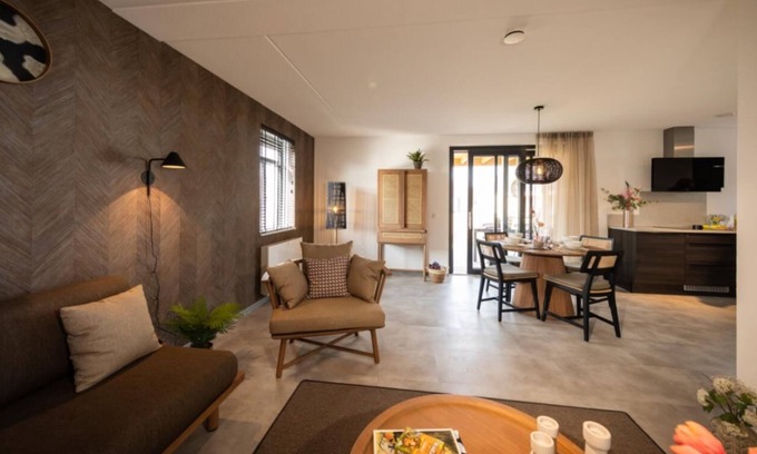 Thorn Villa | Luxe 4p - Dos Habitaciones Villa, Capacidad 4