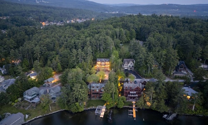 Gilford Casa | Luxe 5 bd Home Near Lake Winnipesaukee