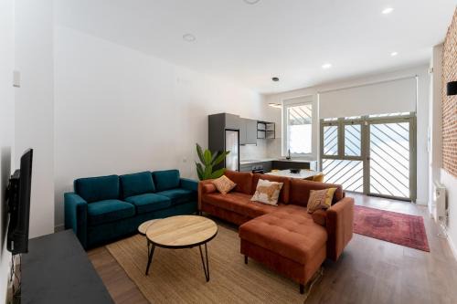 Almenara Apartamento | Luxe Apartment Madrid North