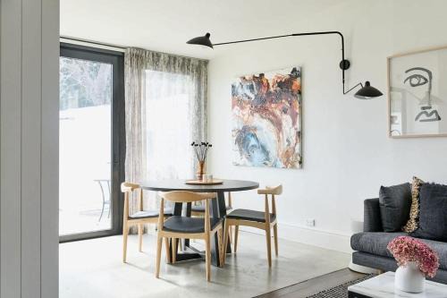 Hobart Central Business District Casa | Luxe cottage in the heart of Sandy Bay