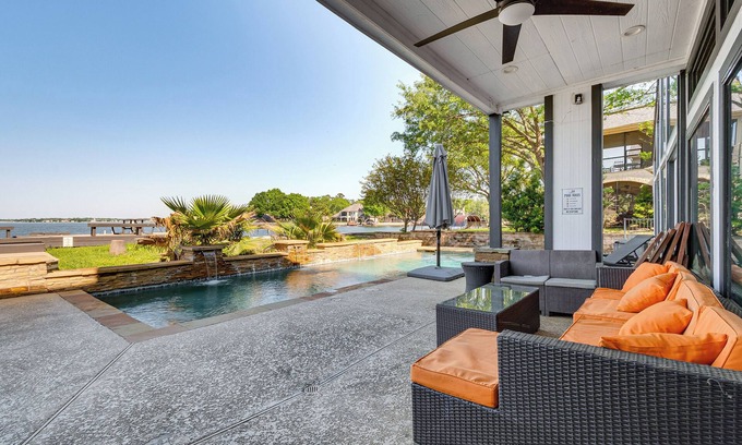 Walden on Lake Conroe Casa | Luxe Family Gem in Montgomery: 'The Lake House!'