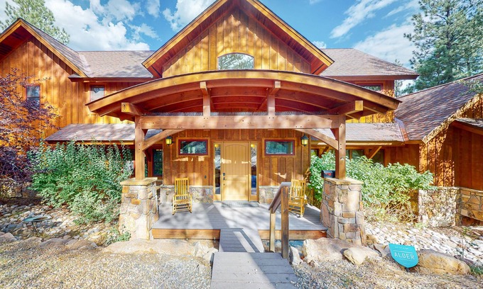 Loma Linda Casa | Luxe home with fireplace, private hot tub & National Forest views - dog-friendly