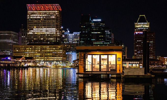 Eastport Alquiler De Eote | Luxe Houseboat: Breathtaking Skyline 360 Views