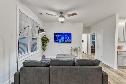 Hayes Apartamento | Luxe King 3BR Suite Mins to Downtown Durham