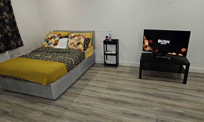 Cray Valley East Chalet De Esquí | Luxe Living for Large Groups: Bunk Together in Style