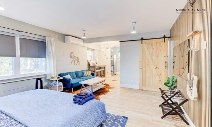 Downtown Memphis Apartamento | Luxe Loft w/View - King Bed & FREE Parking