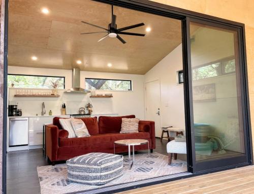 Dripping Springs Otro | Luxe Modern Treehouse w Heated Pool, Firepit