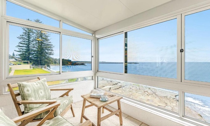 Yamba Apartamento | Luxe Oceanfront Apartment