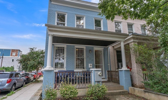 Southeast Casa | Luxe Private Getaway in the Heart of Capitol Hill!