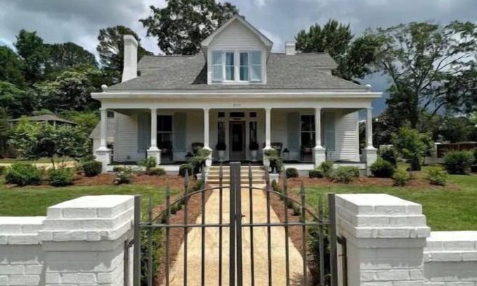 Tupelo Casa | LUXE Remodel Historic 1 BR in PERFECT location