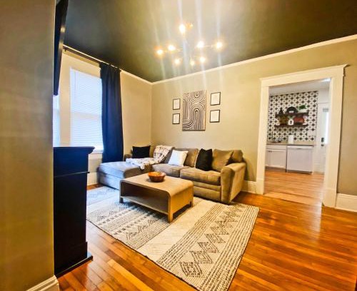 Southwest Raleigh Apartamento | Luxe retreat in downtown Raleigh